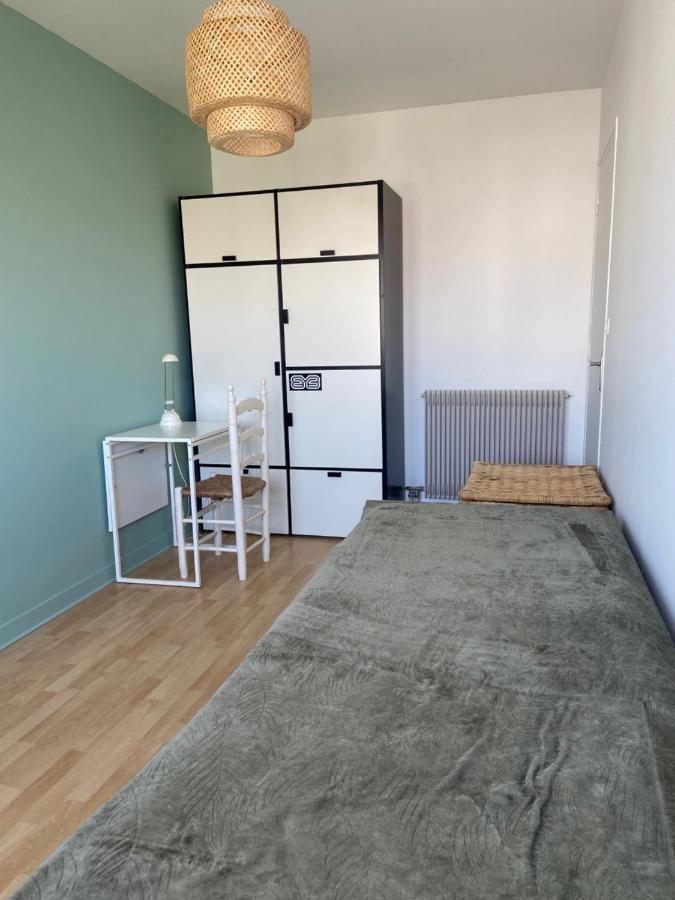 Appartement De Ville Et Plage 孔卡尔诺 外观 照片
