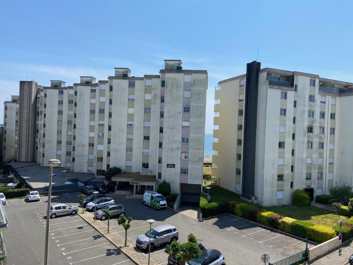 Appartement De Ville Et Plage 孔卡尔诺 外观 照片