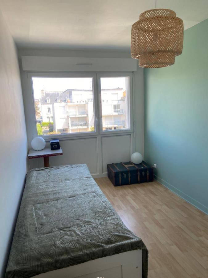 Appartement De Ville Et Plage 孔卡尔诺 外观 照片